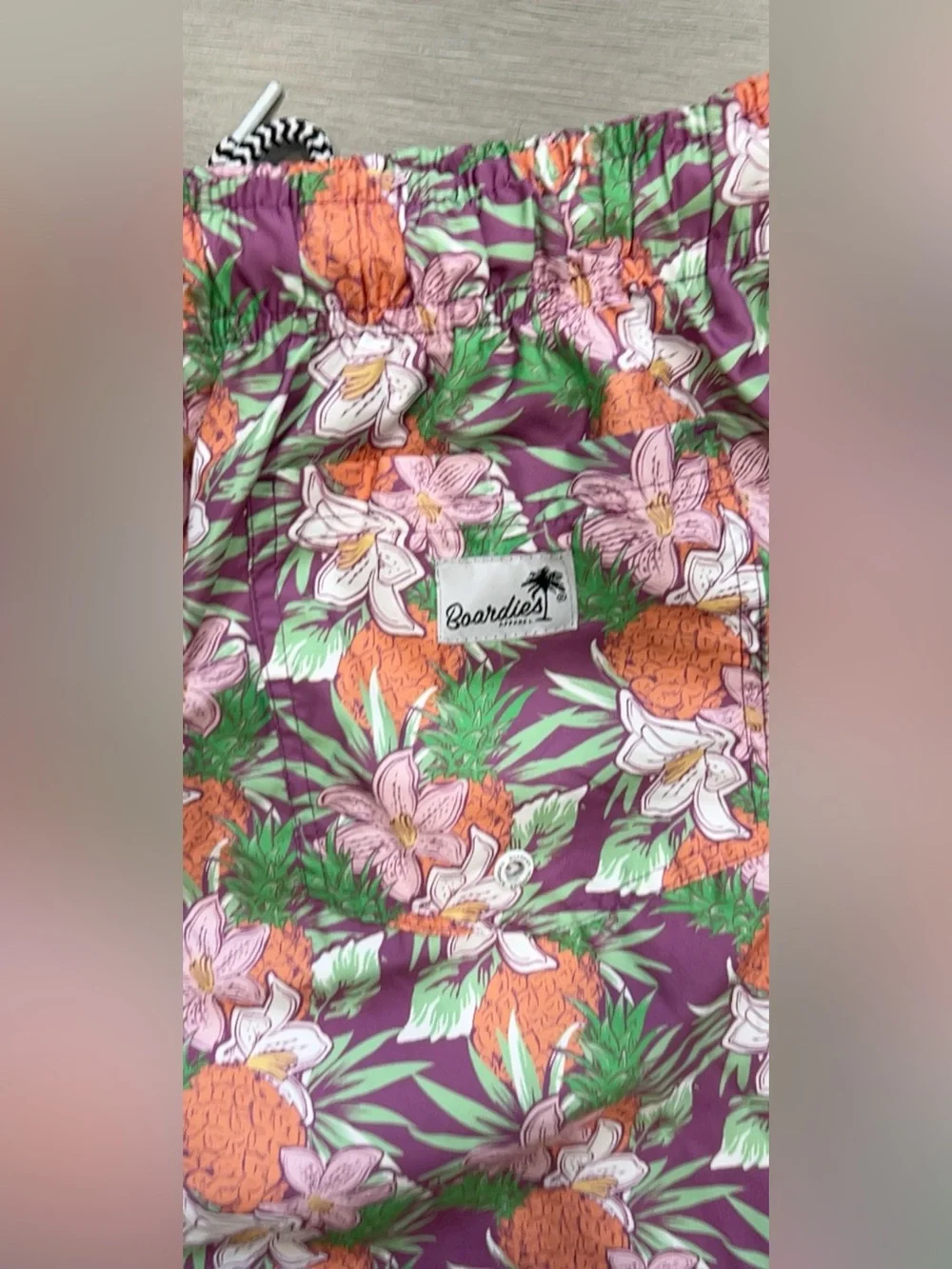 Boardies Apparel Mens Large NWT Purple Floral Pineapple Swim Trunks Shorts Lined
